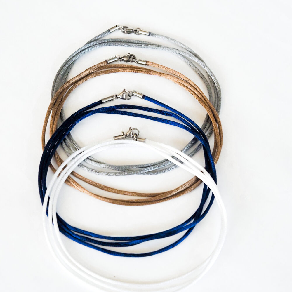 Seidenband Medaillon Keramik Seidenband Medaillon Keramik